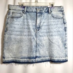Time & Tru vintage bleached blue denim skirt, women's sizes 14, 16 or 18   #17ns